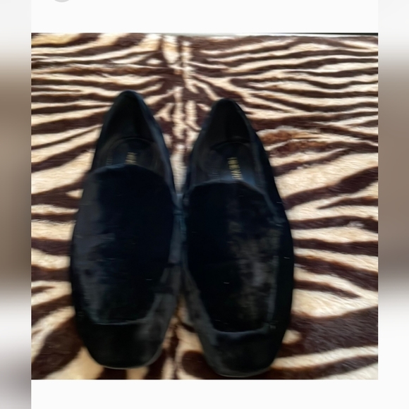 Sz 10 Nine West Black Velvet Loafers - Picture 1 of 3